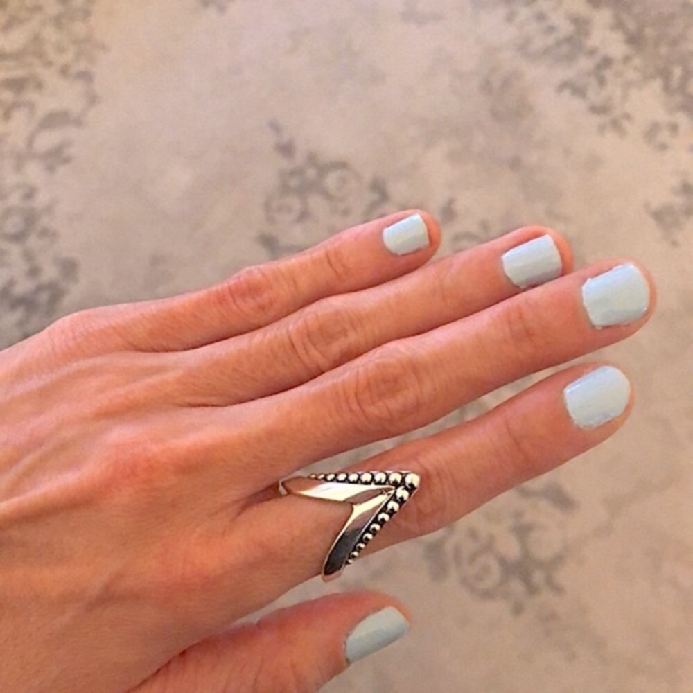 Sterling Silver V Bohemian Statement Ring - Picture 2 of 6